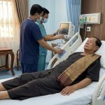 le roi du cambodge a été opéré avec succès pour un cancer, assurant ainsi son prompt rétablissement et la continuité de son rôle important pour le pays.