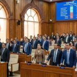 découvrez comment l’adoption du projet de loi sur la conscription par l’assemblée nationale cambodgienne marque une étape majeure dans la politique militaire du pays, renforçant la défense nationale et la sécurité.