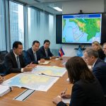 le cambodge fait appel aux nations unies pour régler son différend maritime avec un pays voisin, cherchant une solution pacifique et diplomatique.